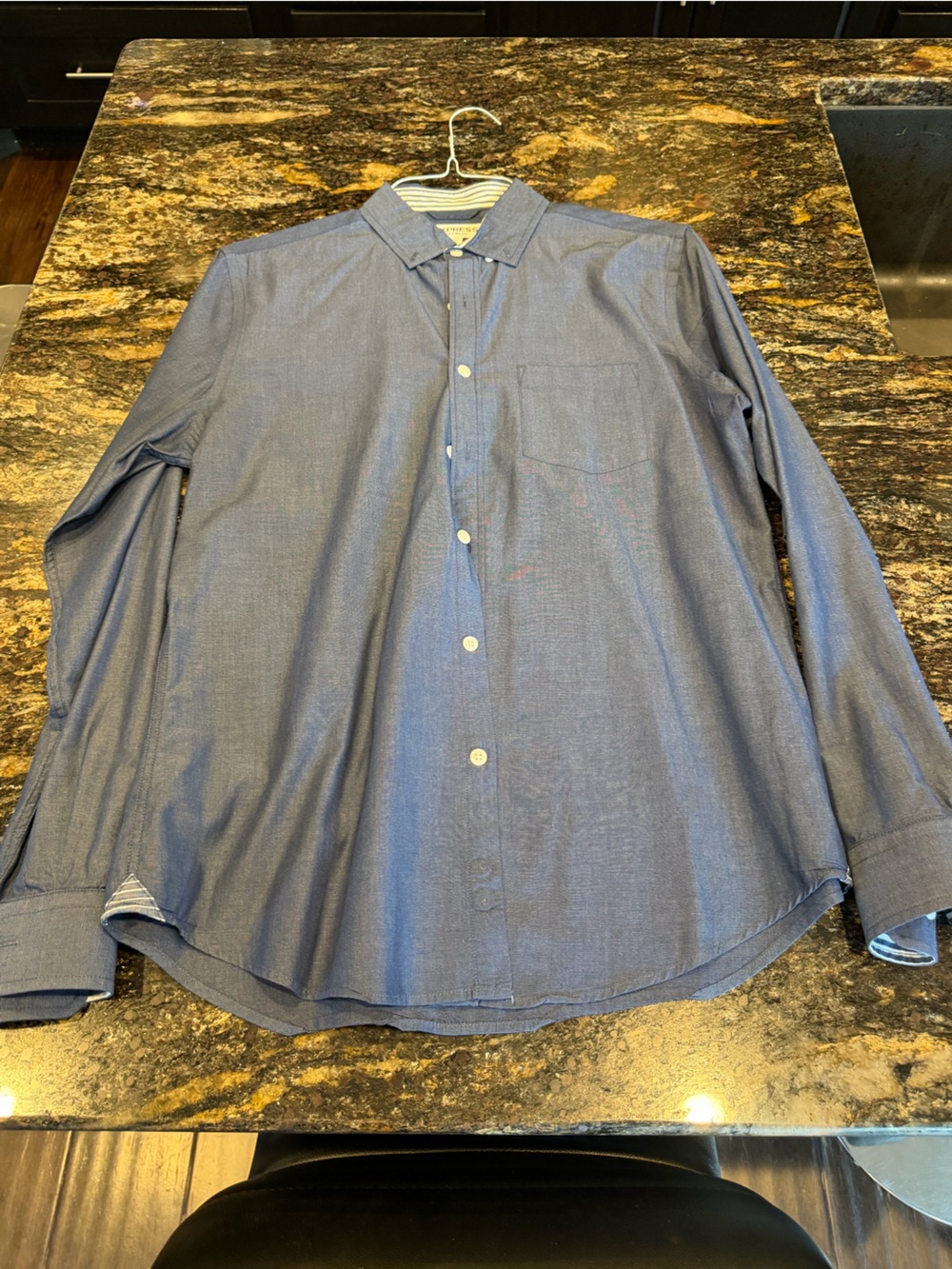 Express Men's Chambray Button-Down Shirt in Blue M